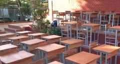 Nenecho distribuye pupitres adquiridos con recursos del Fonacide 2018