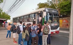 Usuarios reclaman por deficiencias del transporte público