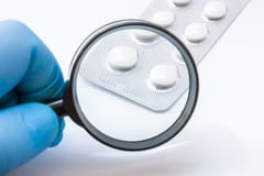 Dinavisa y Meta se unen para frenar venta de productos sin registro médico