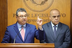 Pulseada de poder: Peña frena fondos oncológicos y tensiona con Cartes