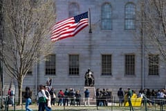 Paraguayos en Harvard afectados por veto migratorio