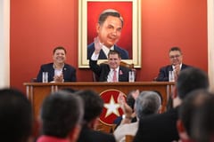 El partido Vox trae a Paraguay su foro ultraderechista con apoyo cartista