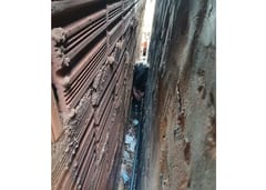 Recolectores rescatan a niña atrapada en Pedro Juan