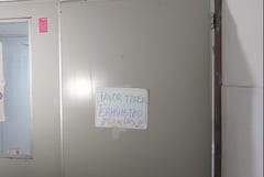 En el Hospital de Lambaré, pacientes deben llevar termómetro y aguardar al aire libre