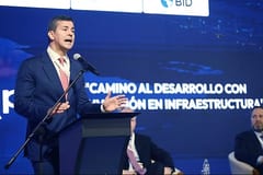 Peña citó a Stroessner en un foro de la Cámara Vial Paraguaya y calificó a Paraguay como un “oasis”