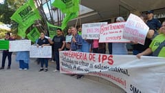 Enfermeros del IPS exigen desprecarización laboral