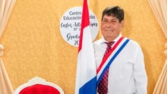 A los 78 años terminó el bachillerato como abanderado y quiere ser abogado