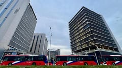 MOPC posterga inicio de los nuevos buses eléctricos
