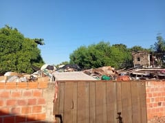 Intervienen vertedero clandestino en el barrio San Pedro