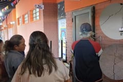 Escuela deja a 500 niños sin baños desde hace cinco meses