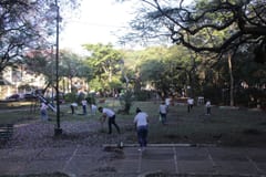 Municipalidad de Asunción realiza jornada de limpieza en 25 plazas