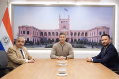 Isaías Fretes reemplaza a Barán como ministro de Salud