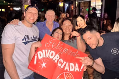 Se divorció tras cuatro años y celebró con una gran fiesta