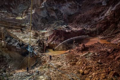 Una mafia disfrazada de sindicato controla el yacimiento de oro más grande de Venezuela