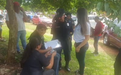 Mujer fue detenida con cinco cédulas en su poder