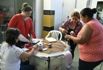 Habilitan mesas de votación