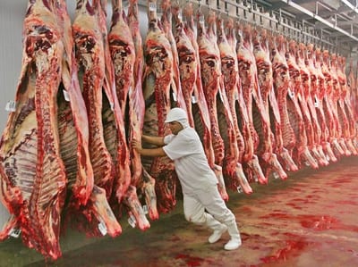 Paraguayos reducen consumo de carne ante precios récord