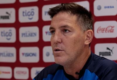 Berizzo no irá a Catar ni con “escritorio” de por medio 