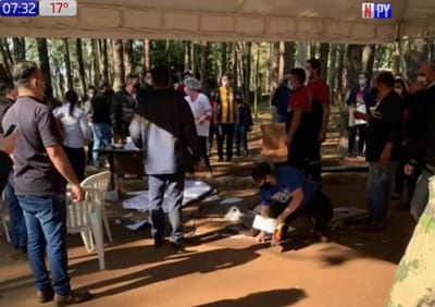Conductor sufre crisis, pierde el control y choca contra vacunadores