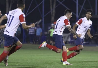Cerro Porteño remonta y se mantiene cerca de la punta