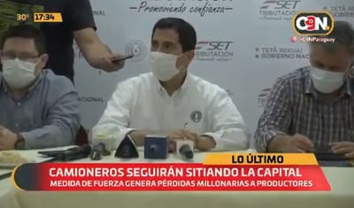 Gobierno pide a gremios volver al diálogo y camioneros seguirán movilizados