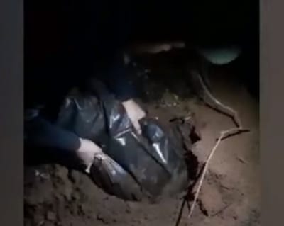 Revelan video de cómo desenterraron parte del dinero de rescate