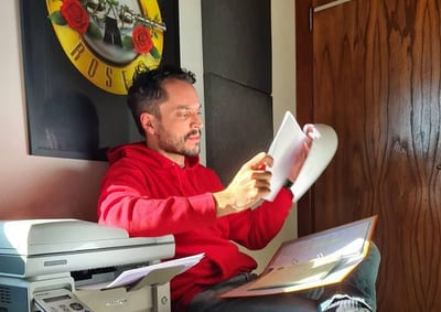 Queja por colegios caros arma revuelo en redes