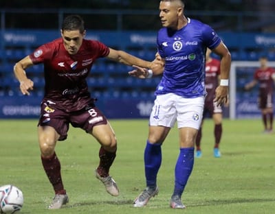 Sol y Nacional igualan en el arranque del Apertura 