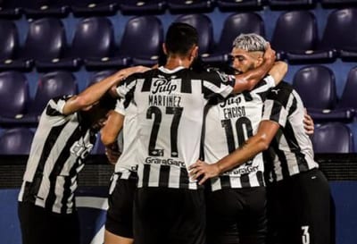 Libertad gana con gol de taco de Riveros 