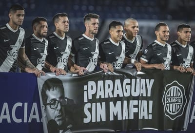 Cartel de Olimpia contra la mafia arma revuelo en redes 
