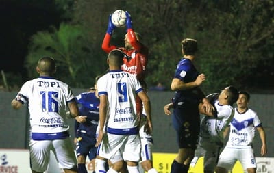 Ameliano empata ante Nacional con dos goles en el descuento 