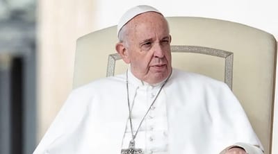 “Todavía estoy vivo”, dice Papa tras salir de hospital