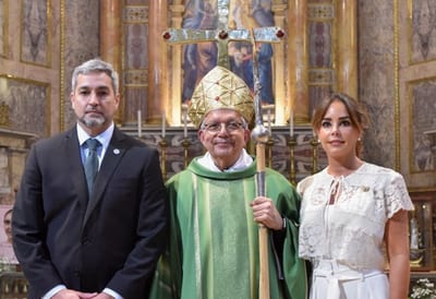 Martínez celebra misa y envía mensaje a autoridades