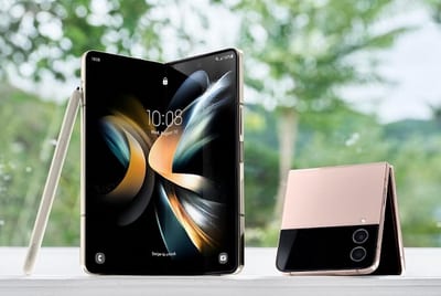 Presentan nuevas versiones de smartphones plegables 