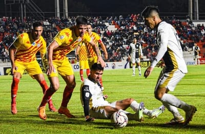 Tacuary golea a domicilio a General 