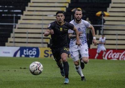 Guaraní golea a Sol de América 