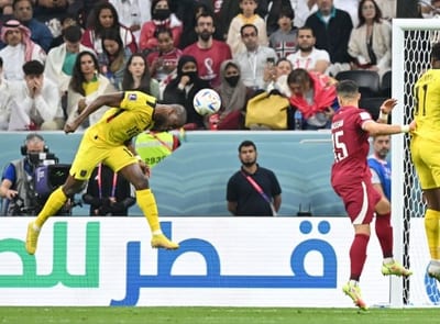 Ecuador supera a Catar en el primer juego del Mundial 
