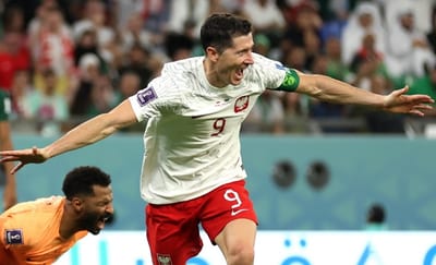 Polonia aprovecha sus ocasiones y vence a Arabia Saudita 