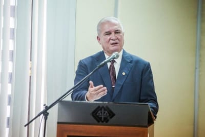 Fiscal pide más recursos para frenar crisis operativa