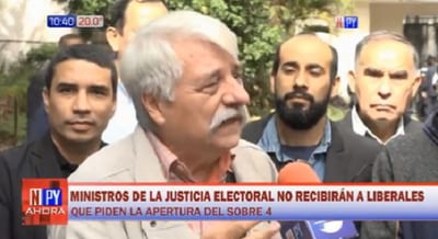 Opositores dicen tener pruebas de fraude en elecciones
