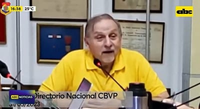 Presidente de bomberos pide “pendejas” para directorio y le llueven críticas