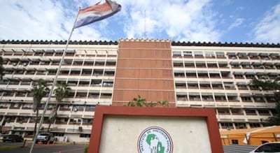 IPS y farmacéuticas acuerdan pago parcial de deuda de USD 270 millones