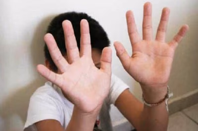 Rescatan a niño “torturado” por su propio padre