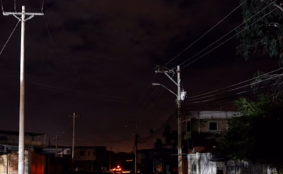 Cortes de luz diarios por sequía extrema en Ecuador