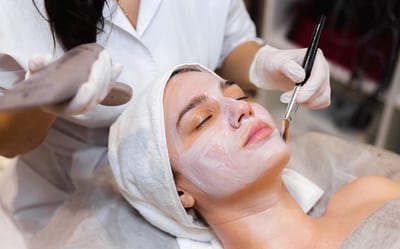 Protestan contra proyecto de ley que regula medicina estética