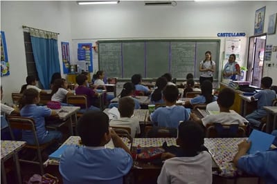 Denuncian abuso policial durante cateo a estudiantes en colegio de Guairá