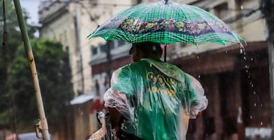 Frente frío trae lluvias dispersas y descenso de temperatura