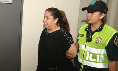 Patricia Samudio y esposo se entregan tras orden de captura