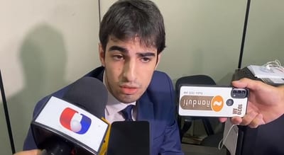 Alejandro Ovelar rechaza renunciar y defiende méritos