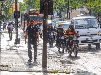 Chaparrones aislados y calor intenso marcarán el fin de semana